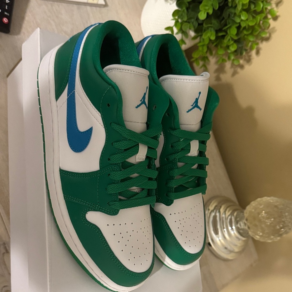 Nike Green and White Sneakers with Blue Accents